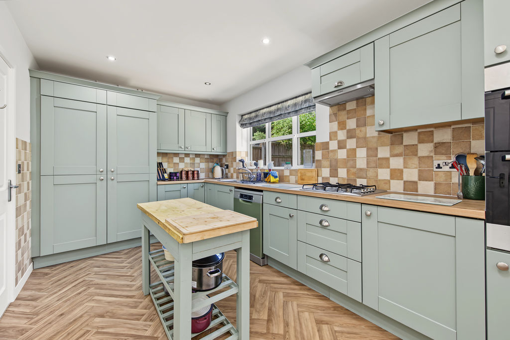 Delves Close Walton